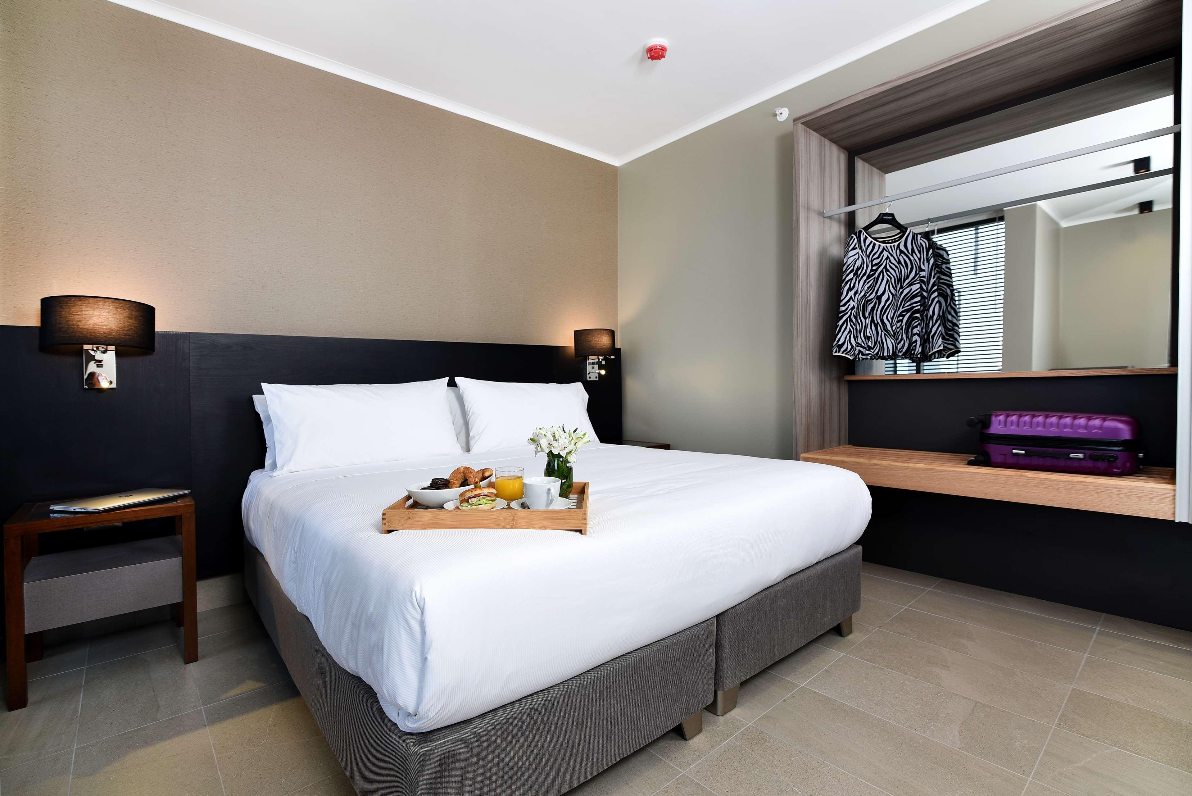 טמוקו Best Western Ferrat מראה חיצוני תמונה