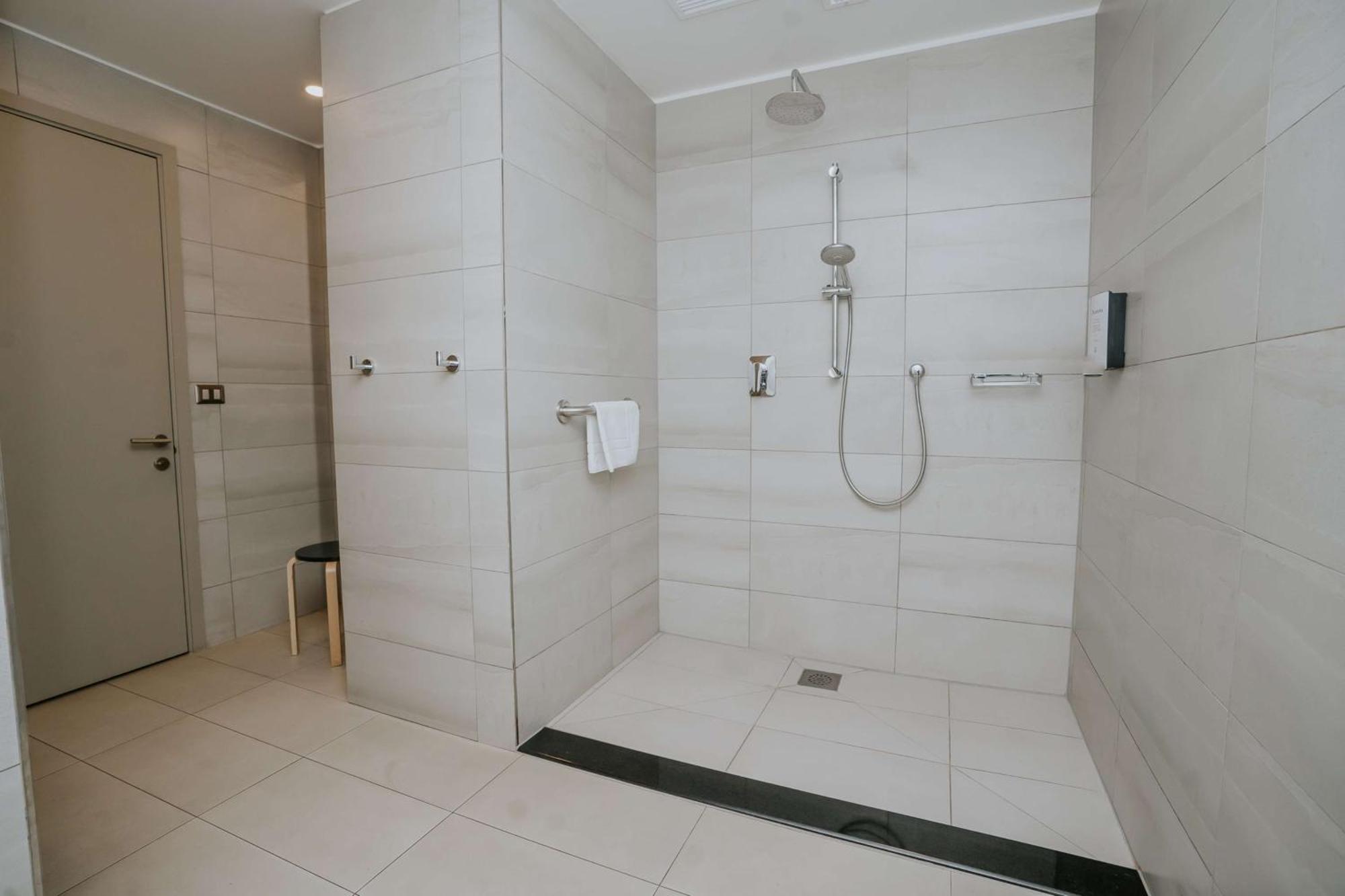 טמוקו Best Western Ferrat מראה חיצוני תמונה