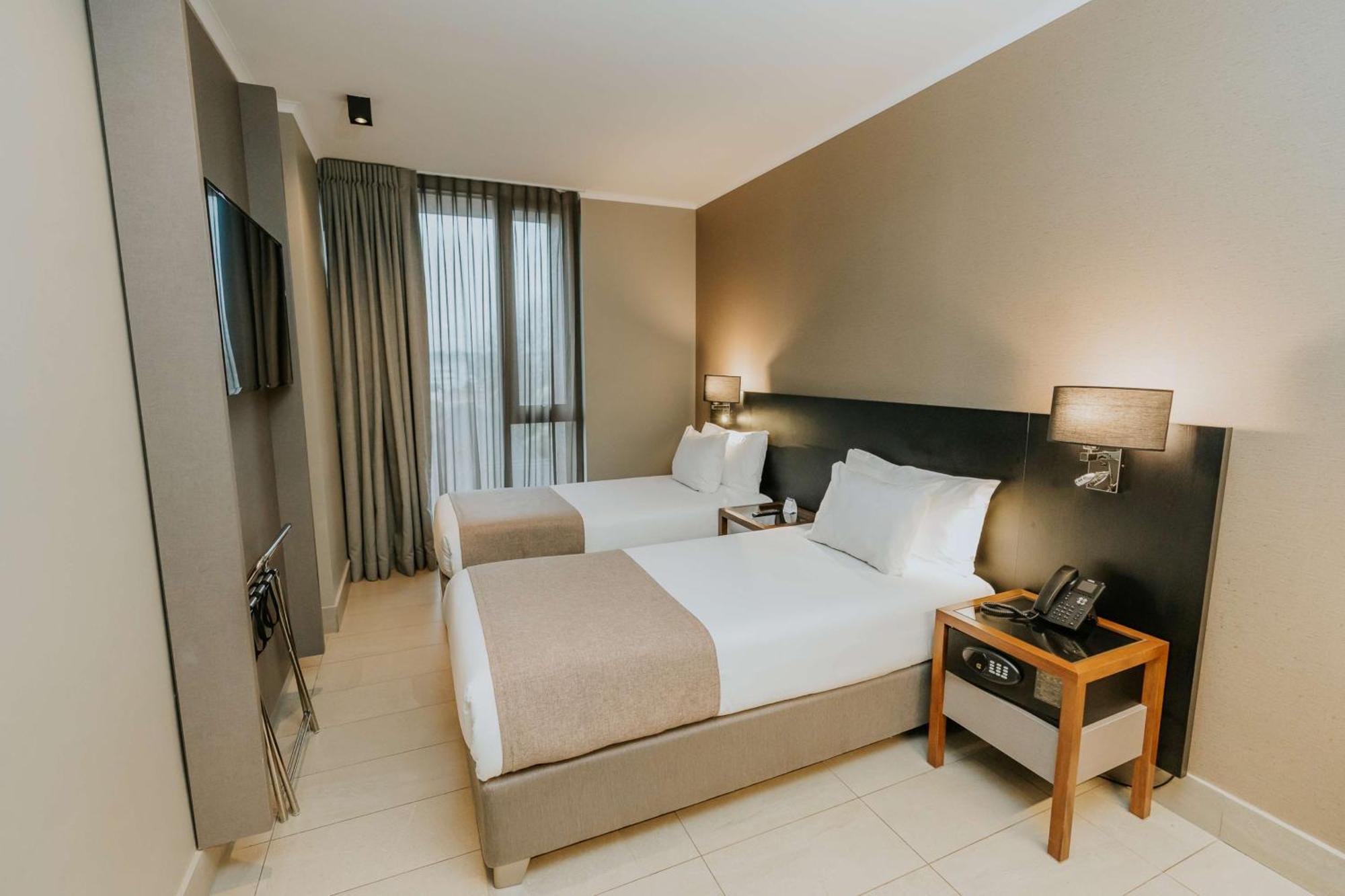 טמוקו Best Western Ferrat מראה חיצוני תמונה